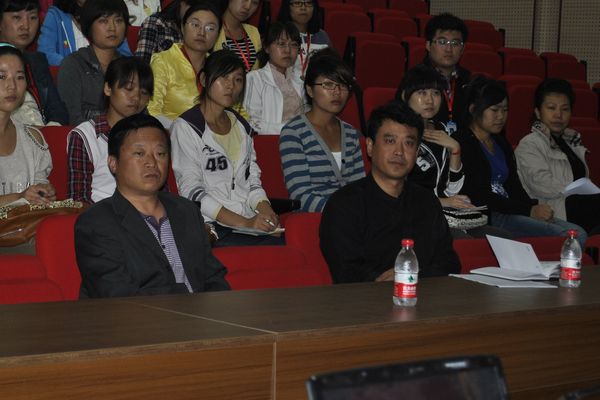 院长刘玉强、院党委副书记高臣出席“辽服讲坛” 院长刘玉强、院党委副书记高臣出席“辽服讲坛”